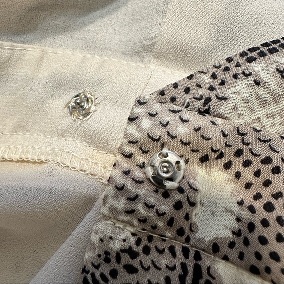 🆕 The Impeccable Pig Snake Skin Short Sleeve Wrap Dress Size L - Picture 6 of 15